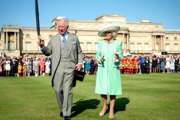 查尔斯王子和戴安娜王妃的关系到底如何?