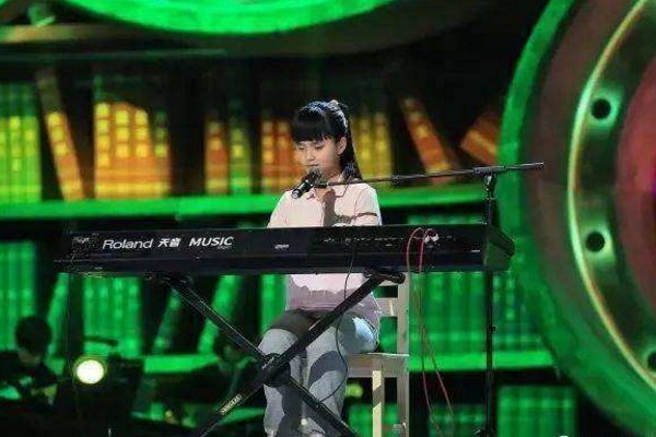 全盲女孩凭肌肉记忆谈钢琴曲，谈的是什么曲目？