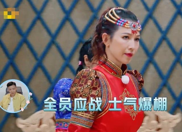 妻子团齐换蒙古服,谢娜再现华筝公主,我却在关注吉娜的造型,你心动了吗?