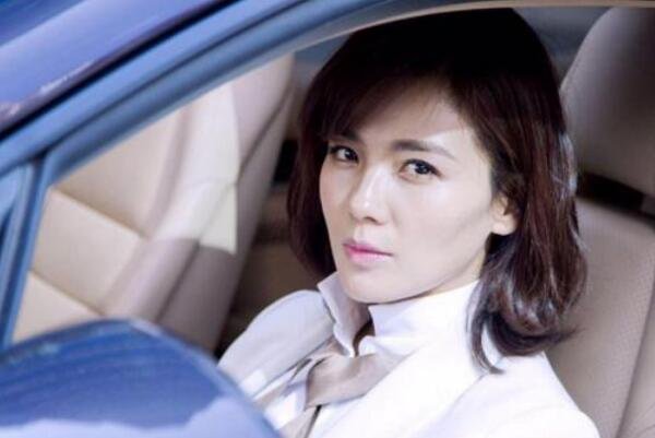 保时捷女车主因口角嚣张打人,现在有钱人是不是都特别狂傲?