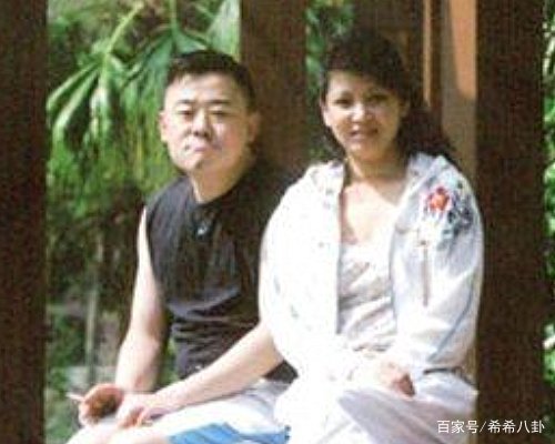 周立波到底有何魅力，张洁被其两次还要离婚再嫁他？