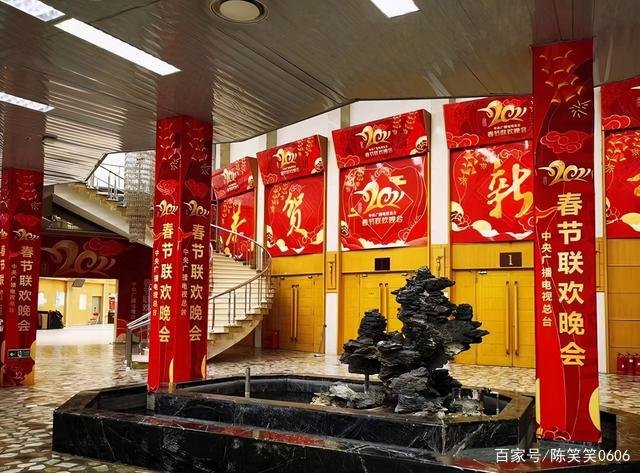 2021央视牛年春晚正在彩排中，春晚的内部究竟是什么样？