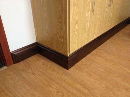 怎样粘贴瓷砖踢脚线？求详细操作步骤