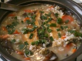 请问虱目鱼肚海鲜粥的美味做法？