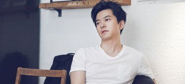 李健把清华校训唱成歌，本来是清华高材生，为何后来成为了歌手？