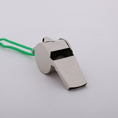 深圳一男子6岁时吞哨子怕瞒了20年,这导致他的身体出现了哪些问题?