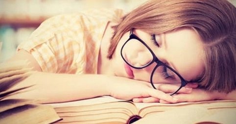 连续3晚睡眠小于6小时易焦虑，保证充足的睡眠有多重要？