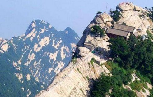 为什么大学生爬华山时遇难景区不处理?