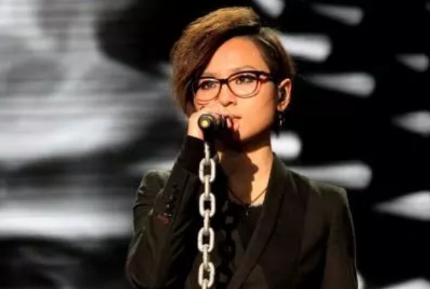 周笔畅ktv体力透支全记录,现在状况如何?