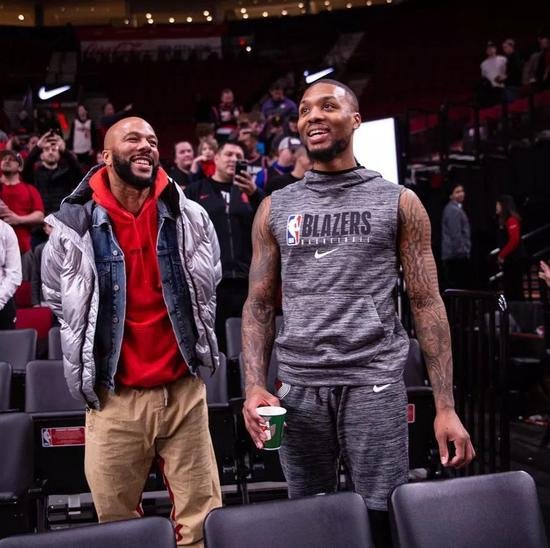 利拉德因为什么原因退出全明星赛,让布克替代?