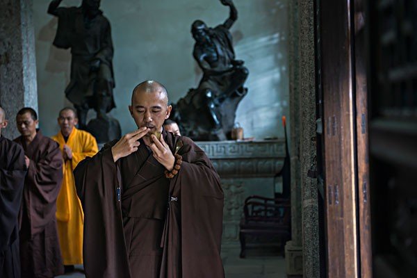 印度千年高僧至今不腐,其遗体被供为活佛,为何高僧遗体如此神奇?