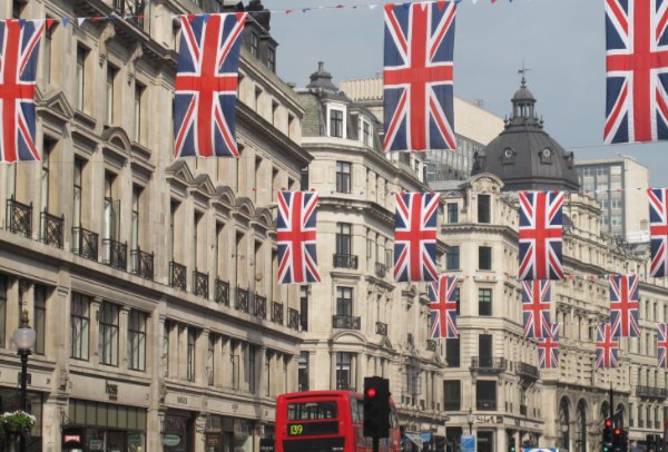 中国成英国最大进口来源国,预示着什么?