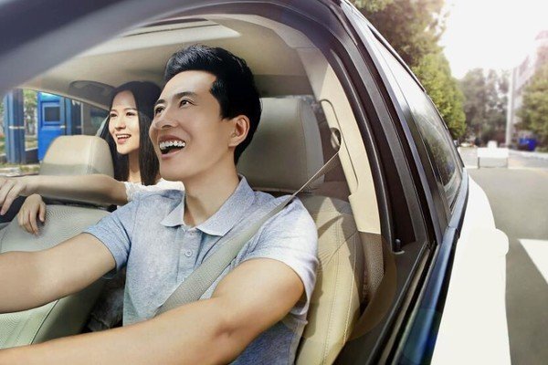 滴滴平台为什么会给没有驾驶证的人派单呢？