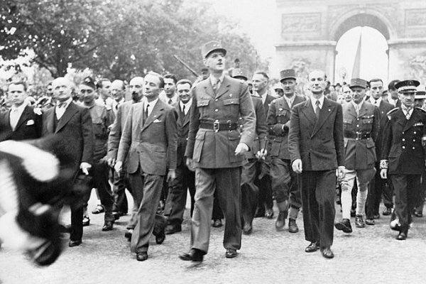 二战中的法国戴高乐将军是怎么死的?