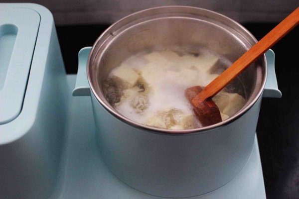海蛎子豆腐汤的做法