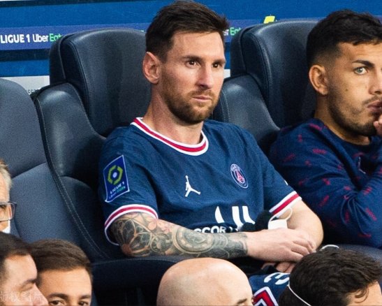 网曝梅西左膝骨挫伤，他到底是因何受伤的？