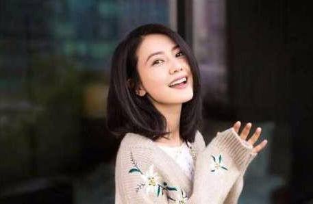 高圆圆深夜晒大腿淤青照,网友:又被家暴了吗