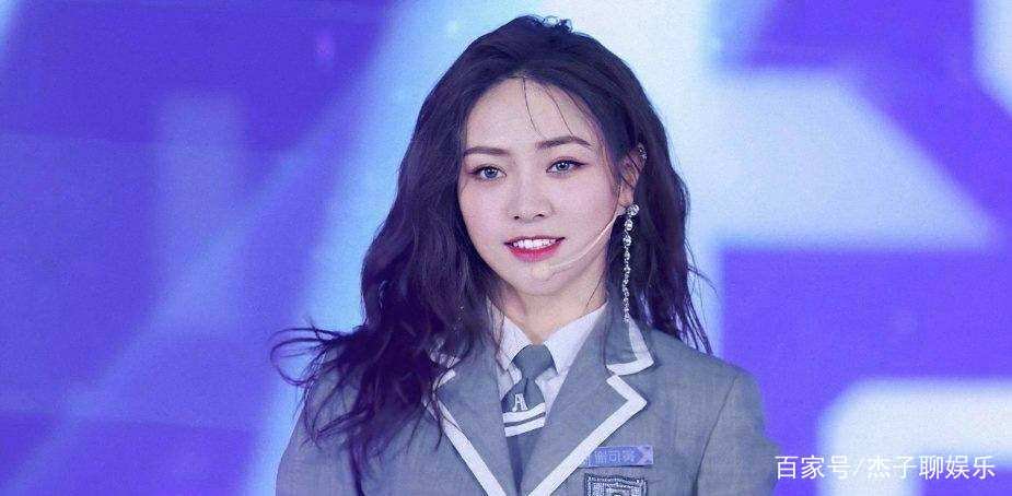 滑跪“rap”炸裂舞台!谢可寅为何会放弃C位?