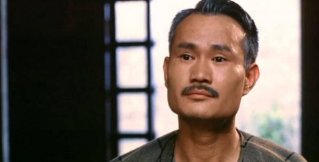 “石榴姐”苑琼丹,表白林正英被拒,在其葬礼上哭到失声,如今咋样了?