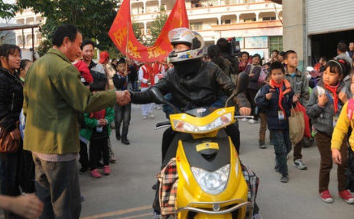 感动中国的陈斌强，他有着怎样令人动容的故事？