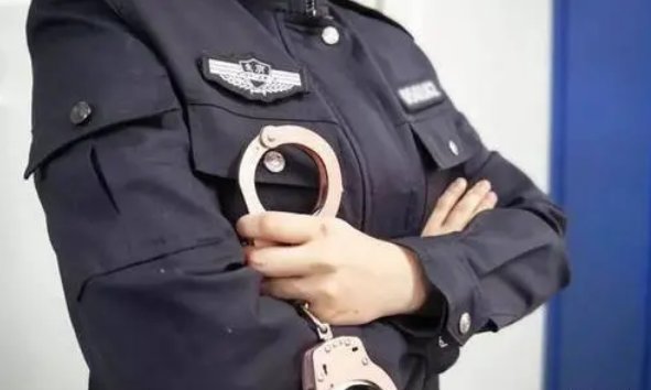 曾春亮被抓，警方庆功，受害者家属什么反应？