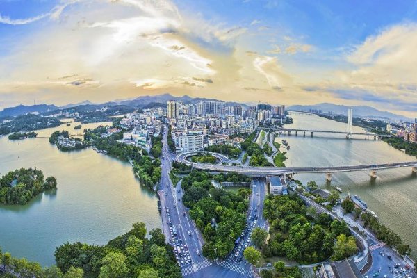 我感觉当前在惠州大亚湾买房，未来前景一定不错，大家觉得呢？