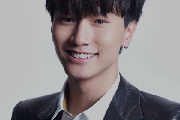 电影《头文字D》里“一路向北”放之前的一段钢琴独奏