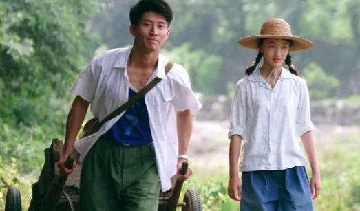 《山楂树之恋》将在韩国上映，周冬雨与窦骁在韩国的受欢迎程度怎么样？