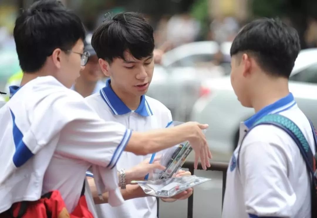 高考成绩出来前的煎熬，你是如何度过的？