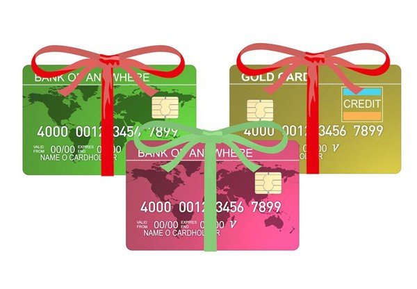 刷卡买包烟欠3亿，使用信用卡都有哪些风险