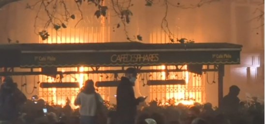 法国因为什么爆发全国性的示威活动？