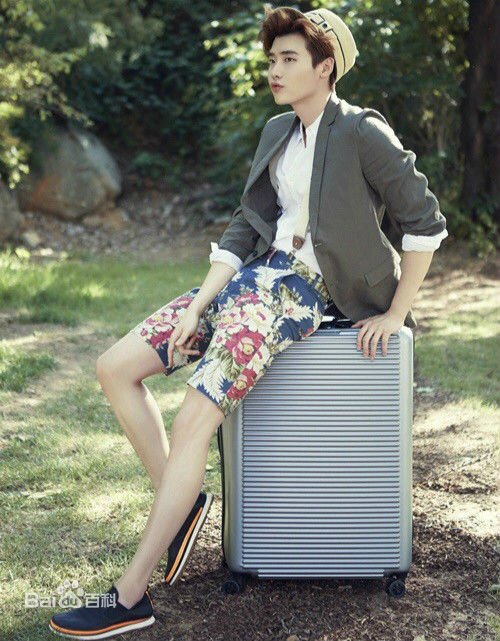 韩泰善的扮演者李钟硕出道有哪些作品