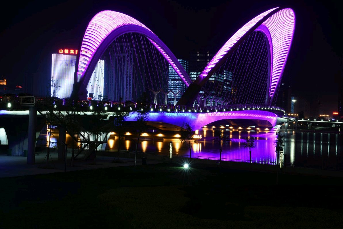 山西太原有什么好吃好玩的景点呢？