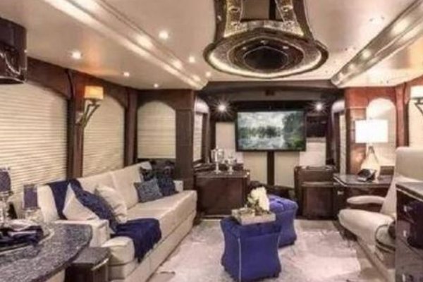 世界顶级十大豪华房车是？