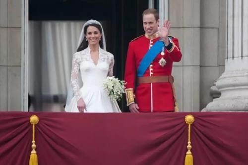 威廉王子是怎样认识凯特王妃的？