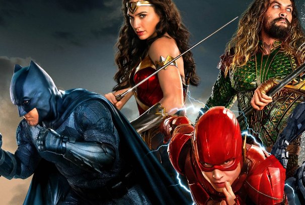 神奇女侠，超人，蝙蝠侠，在正义联盟中的地位应该怎么排？