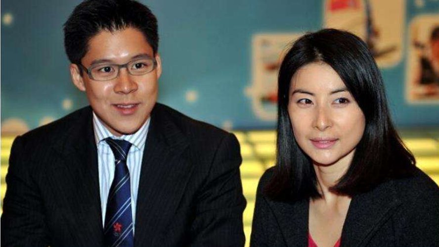 郭晶晶生涯获4枚奥运金牌，如今每月能拿多少钱？