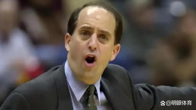 姚明职业生涯短的原因除却篮协外，主要是杰夫范甘迪还是阿德尔曼的责任？