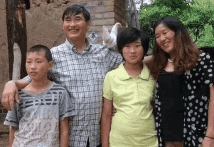 大衣哥疑似再发福,他近况怎样了?