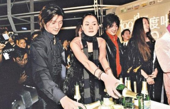 王菲谢霆锋再牵手！比起王菲，张柏芝究竟输在了哪里？