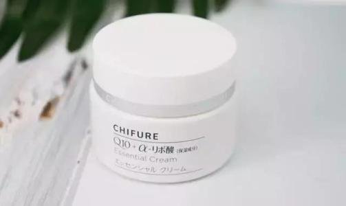 百雀羚凡士林润肤霜和润肤露的区别