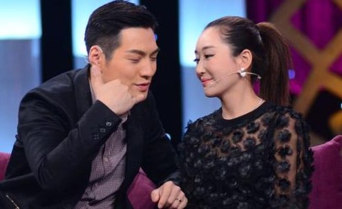 严宽与老婆杜若溪是怎么认识的？