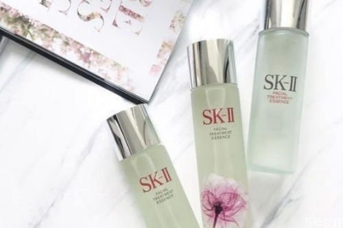 油性皮肤的女生，比较适合用什么爽肤水？