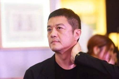 李亚鹏和王菲之间究竟有着怎样的故事？