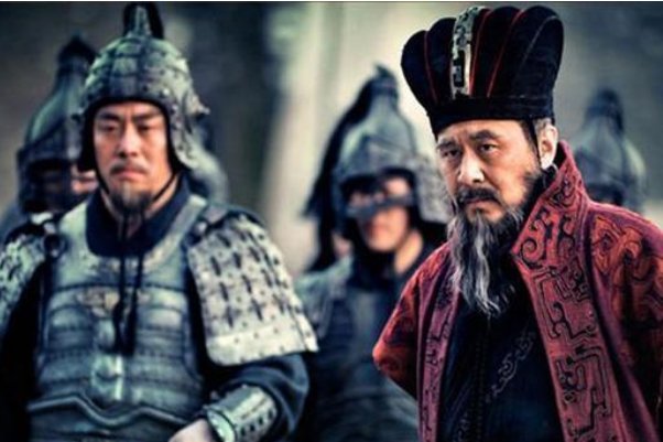 夏侯惇被劫持，为何曹操叫人把人质杀手一起干掉，从此天下太平？