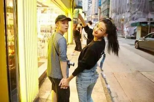 黄龄节目中自曝已有男友，娱乐圈隐藏恋情有哪些好处？