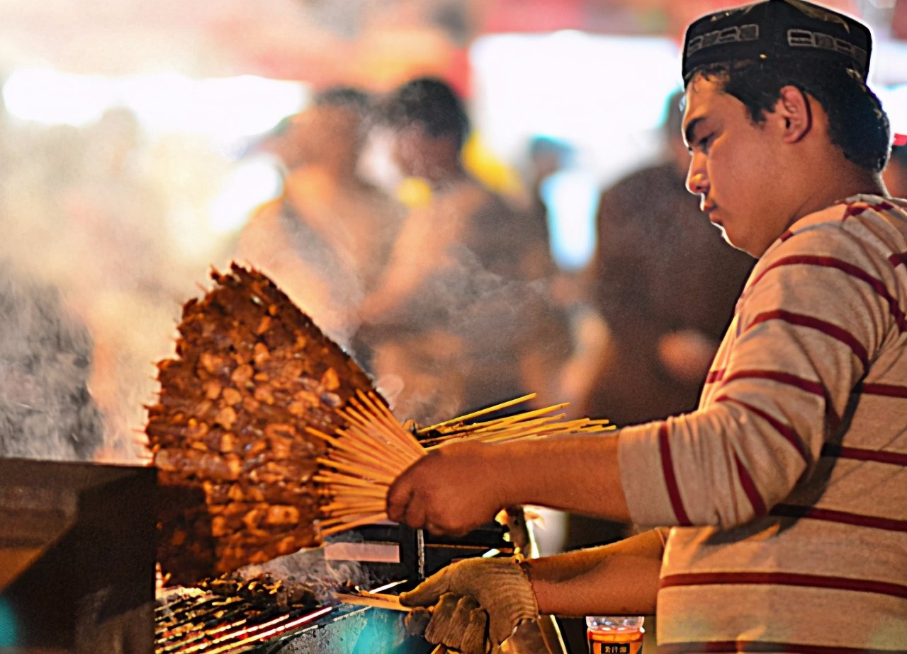 正宗的新疆羊肉串会比较大串吗?