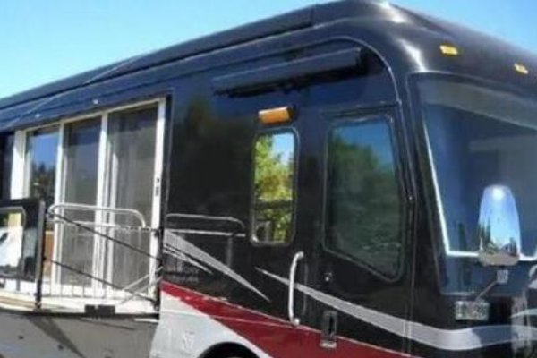 世界顶级十大豪华房车是？