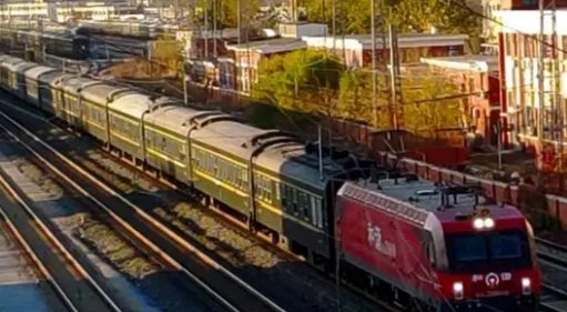 k215次列车途经站点时刻表