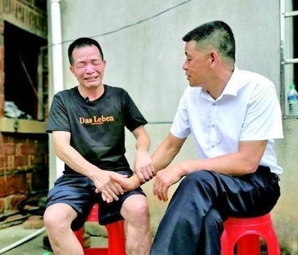 你认为张玉环儿子向政府提的四点要求都合理吗？